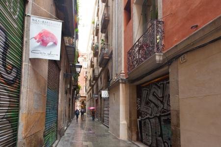 Si affitta per mesi appartamento in via Verdaguer