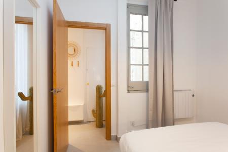 Si affitta per mesi appartamento in via Verdaguer