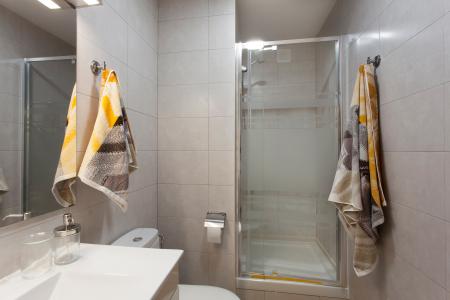 Si affitta per mesi appartamento in via Verdaguer