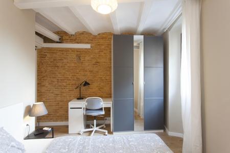 Apartment for Rent in Barcelona Portal Nou - Born
