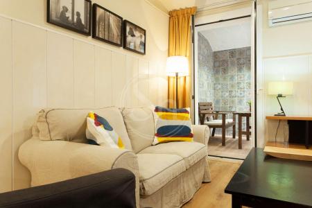 Studio zur Miete in Barcelona Consell De Cent - Entença
