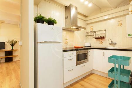 Studio zur Miete in Barcelona Consell De Cent - Entença