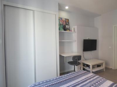 Apartamento cálido de alquiler en c/ Chinchilla cerca de la Gran Vía 