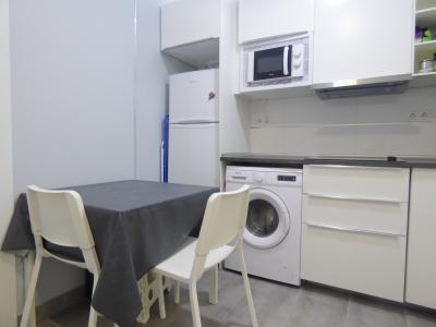 Apartamento cálido de alquiler en c/ Chinchilla cerca de la Gran Vía 