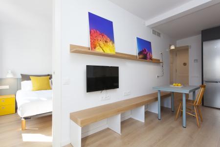 Appartement te huur in Barcelona Roser - Avenida Del Paralel