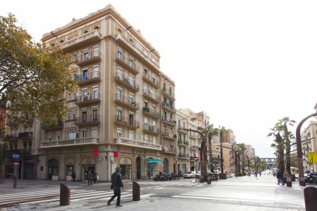 Wohnung zur Miete in Barcelona Rambla Badal - Mercat Nou