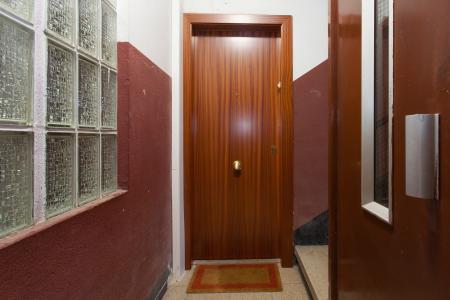 Appartement te huur in Barcelona Casanova - Diputació (special Conditions)