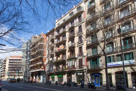Appartement te huur in Barcelona Casanova - Diputació (special Conditions)