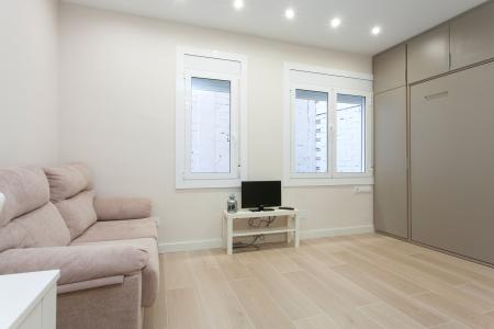 Studio te huur in Barcelona Calabria - Valencia