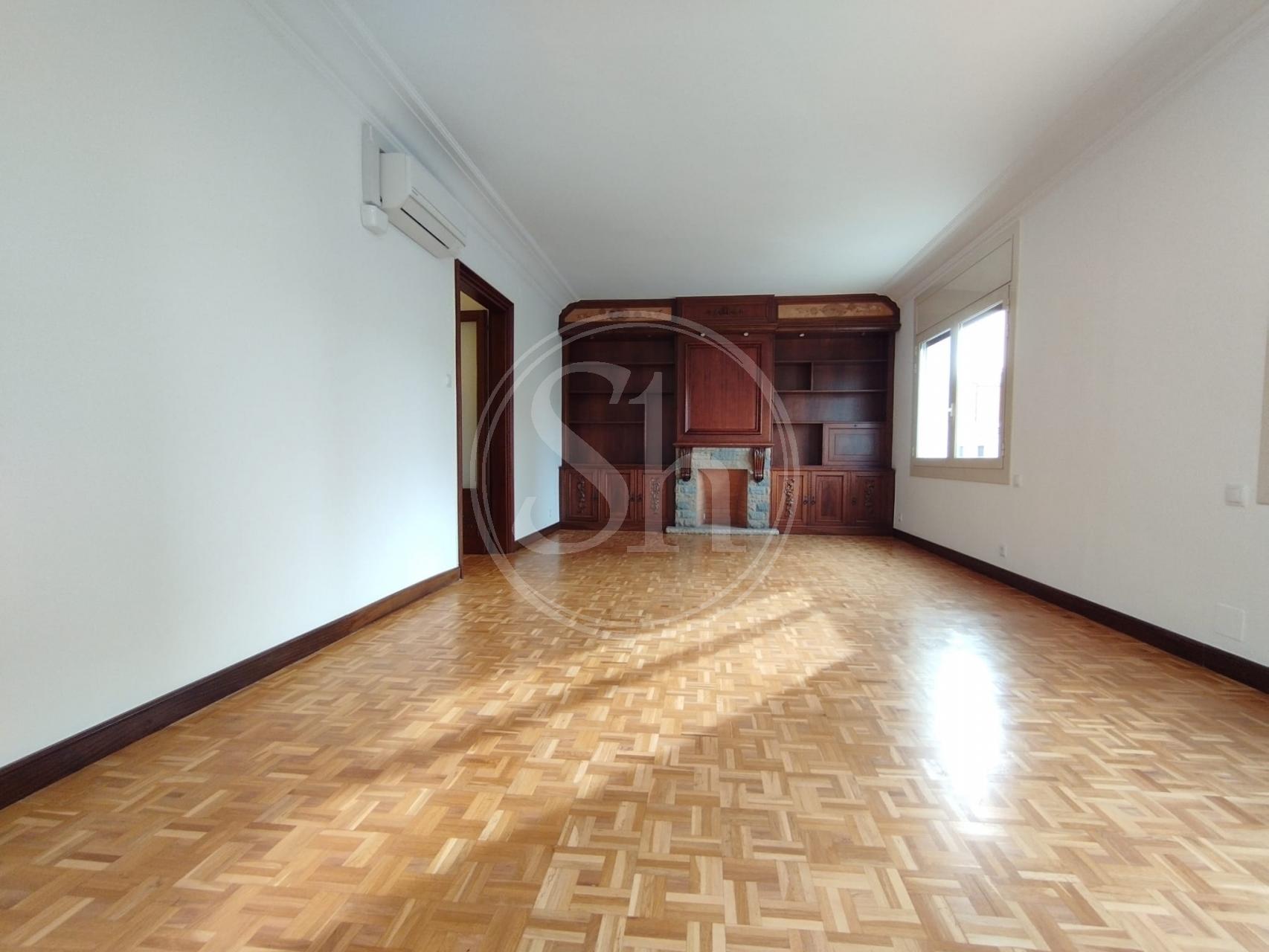 Av. Roma - Casanova | Eixample | Barcelona | REF 232P551ORA14