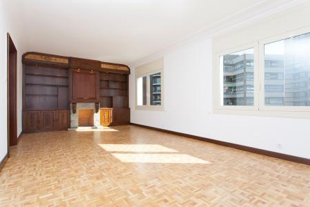 Piso en Alquiler en Barcelona Av. Roma - Casanova