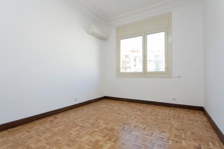 Piso en Alquiler en Barcelona Av. Roma - Casanova