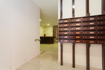 Amplio piso en alquiler en Carrer de la Legalitat