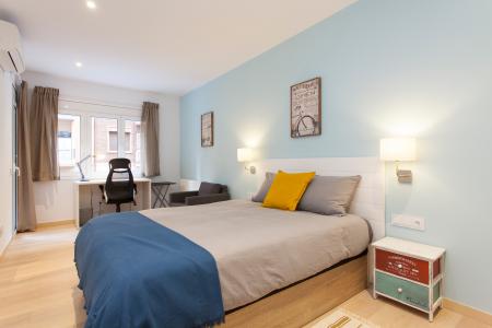 Amplio piso en alquiler en Carrer de la Legalitat