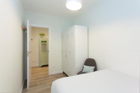 Maravilhoso apartamento para alugar na Rua de Viladomat