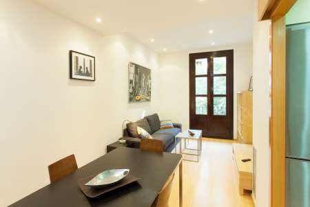 Appartement te huur in Barcelona Calabria - Diputacion