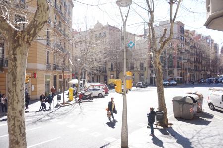 Appartement te huur in Barcelona Rosselló - Girona