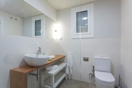 Appartement te huur in Barcelona Tamarit - Mercat Sant Antoni
