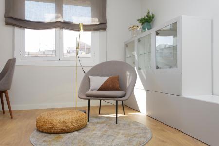 Appartement te huur in Barcelona Tamarit - Mercat Sant Antoni