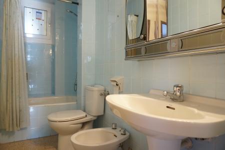Appartement te huur in Barcelona Travessera De Dalt - Pau Alsina