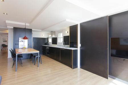 Prestigioso attico in affitto in via Salomo Ben Adret