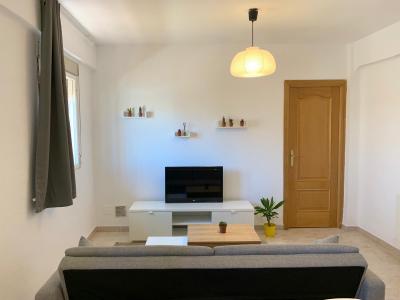 Vertical property for Rent in Madrid Paulina Odiaga- Metro Urgel