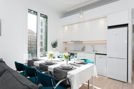 Lindo apartamento para alugar na r/ Balmes