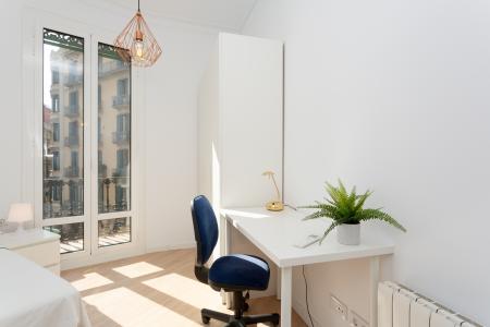 Lindo apartamento para alugar na r/ Balmes