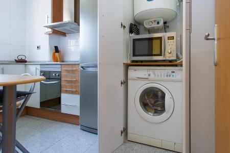 Appartement te huur in Barcelona Jocs Florals - Sants