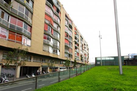 Appartement te huur in Barcelona Rambla Badal - Jardins Del Valent Petit
