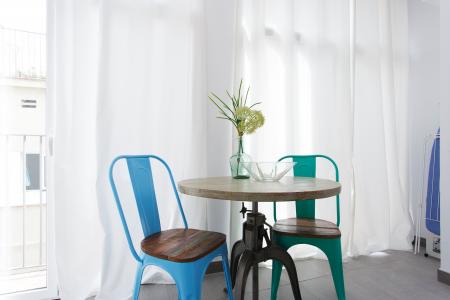 Piso con habitación doble en Gràcia