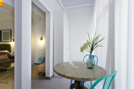 Piso con habitación doble en Gràcia