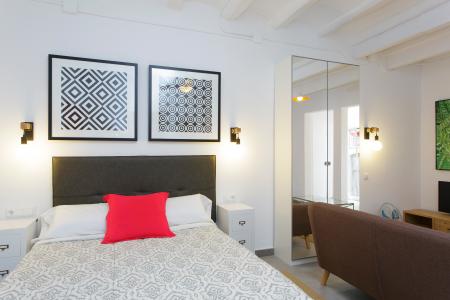 Piso con habitación doble en Gràcia