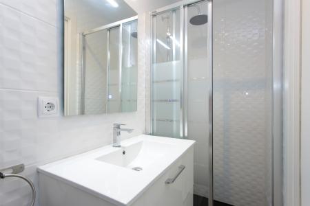 Piso con habitación doble en Gràcia