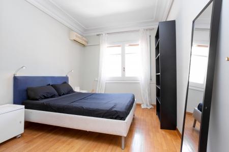 Appartement te huur in Barcelona Av. Roma - Casanova