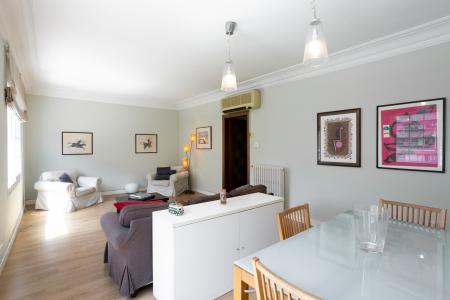 Appartement te huur in Barcelona Av. Roma - Casanova
