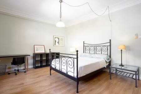 Appartement te huur in Barcelona Av. Roma - Casanova