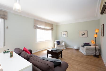 Appartement te huur in Barcelona Av. Roma - Casanova
