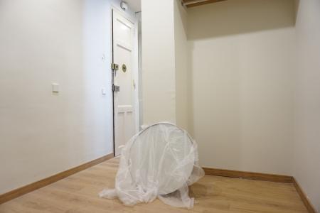 Apartment for Rent in Barcelona Passatge De Les Cinc Torres - Deu I Mata