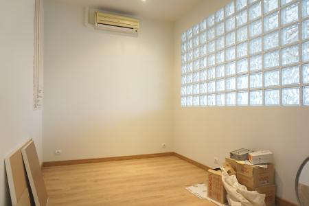 Appartamento in Affitto a Barcelona Passatge De Les Cinc Torres - Deu I Mata