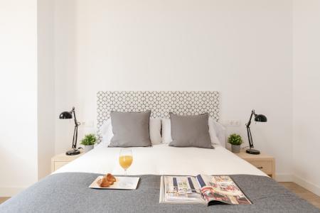 Appartement te huur in Barcelona Macba - Plaça Universitat