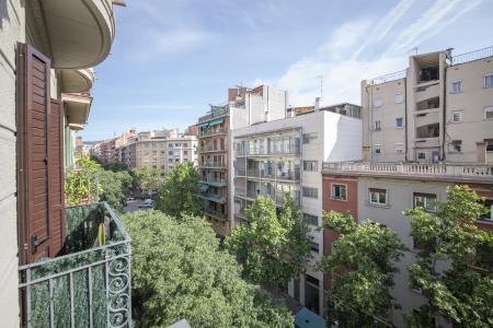 Piso amueblado en calle Calabria distrito Eixample
