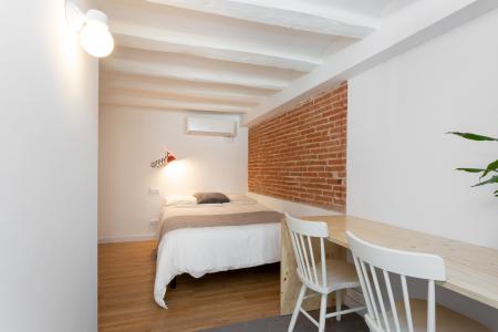 Appartement te huur in Barcelona Béjar - Estació De Sants