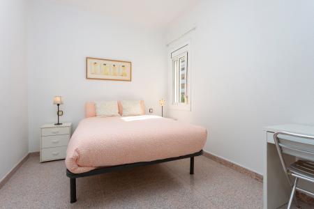 Appartement te huur in Barcelona Viladomat - Provenca
