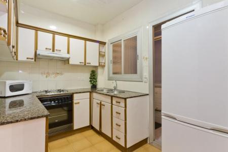 Appartement te huur in Barcelona Viladomat - Provenca (wifi Soon)