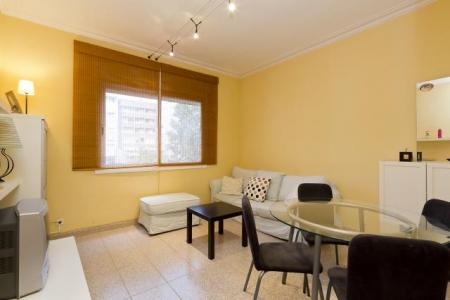 Appartement te huur in Barcelona Viladomat - Provenca (wifi Soon)
