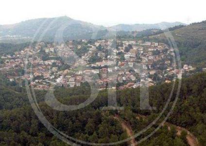 Unifamiliar aislada te koop in Santa Coloma de Cervelló Apel·les Mestres -joaquim Ruira (urbanització)