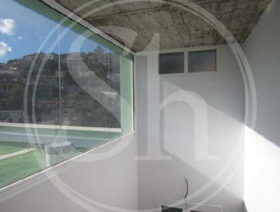 Unifamiliar aislada te koop in Santa Coloma de Cervelló Apel·les Mestres -joaquim Ruira (urbanització)