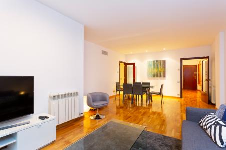 Appartement te huur in Barcelona Rocafort - Diputació