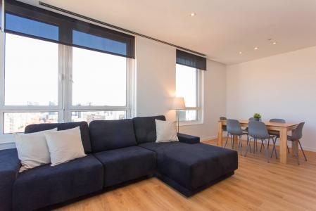 Amplio apartamento para alquiler en la calle Fluvià - Av. Diagonal